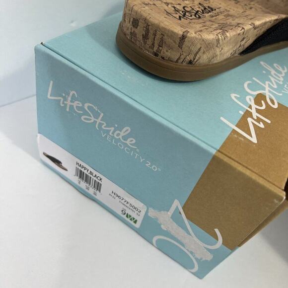 Lifestride Velocity 2.0 Women's Happy Black Thong Sandals Size 9 - Picture 8 of 8